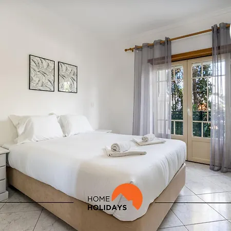 #230 Only Families - Flat A Flor By Holidays * אלבופיירה